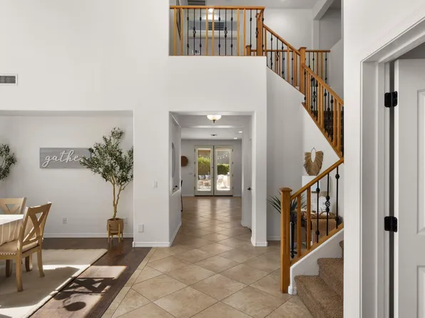 3854 E RAVENSWOOD Drive, Gilbert, AZ 85298