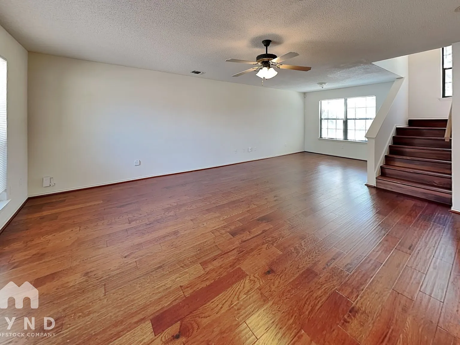 3 bed, 2.5 bath, 1823 sqft, $2,000 — Photo 3