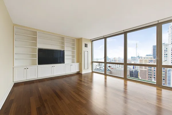 Rented by Nest Seekers International | media 20