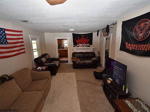 3rd image of 330 Beverly Ave