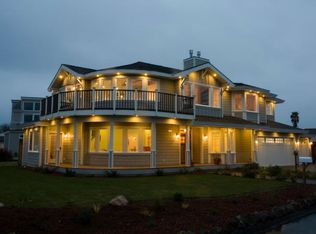 915 Railroad Ave, Half Moon Bay, CA 94019