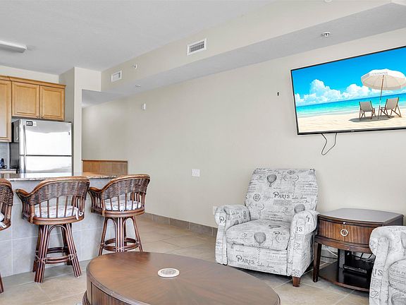 5th image of 18 Via Deluna Dr #306-B