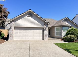 1325 Independence Ave, Woodburn, OR 97071