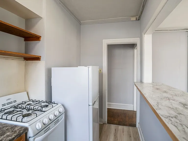 Vincent Court — Photo 10