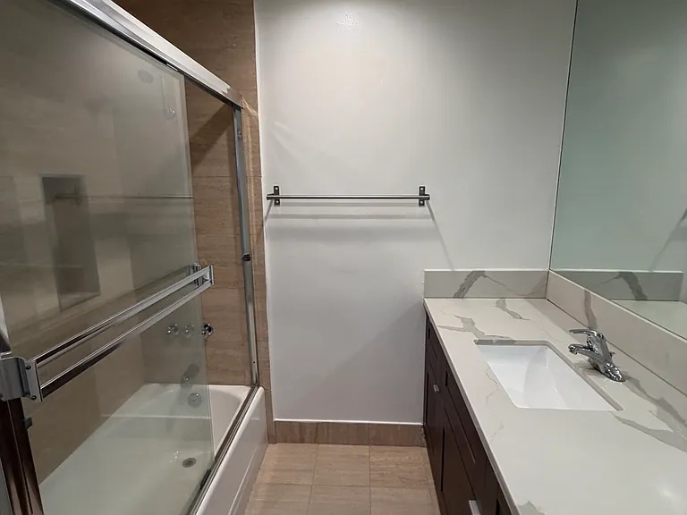 1277 Barry Ave #5 — Photo 3