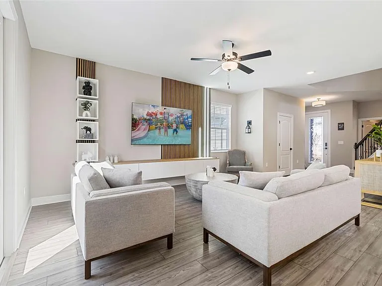 7796 Somersworth Dr — Photo 14
