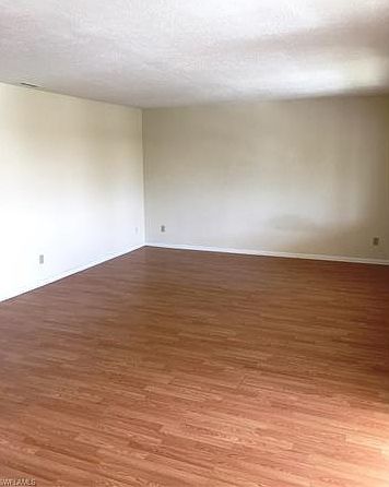 1st image of 4625 Bayshore Dr APT D10