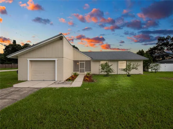 2302 Duff Rd, Lakeland, FL 33810