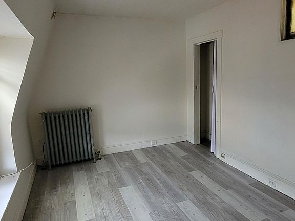 bedroom wide