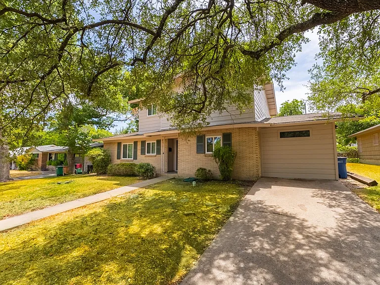 1307 Berkshire Dr — Photo 39