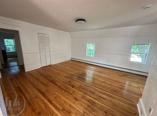 120 Burncoat St #2, Worcester, MA 01605