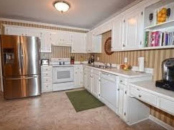 5th image of 728 Stonetrace Dr