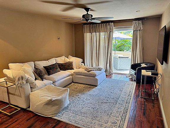 3rd image of 105 Por La Mar Cir