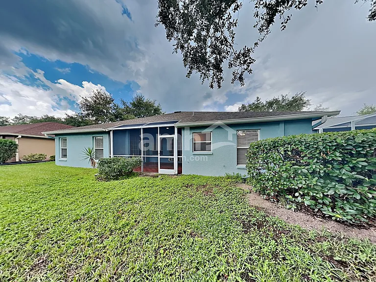 9423 Hunters Pond Dr — Photo 23