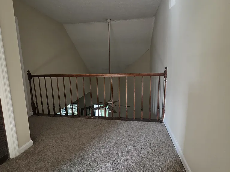 1013 Carla Pl — Photo 6
