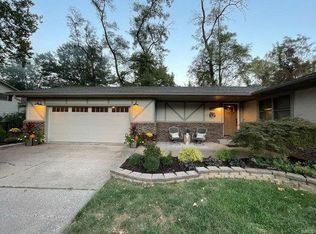 2020 Mapleleaf Dr, Collinsville, IL