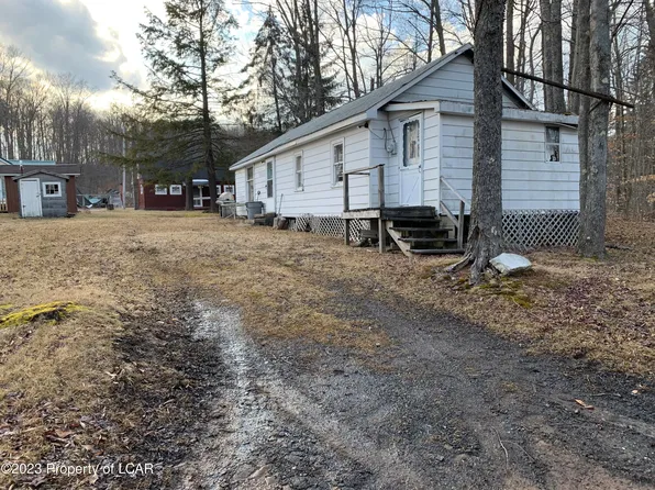 33 Walton Rd, Lopez, PA 18628