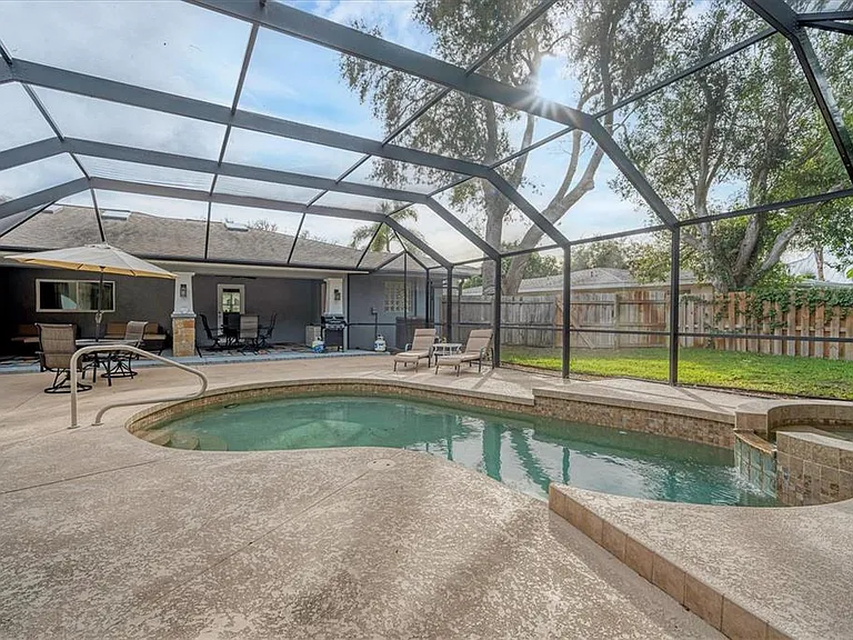 416 Sunset Dr — Photo 30