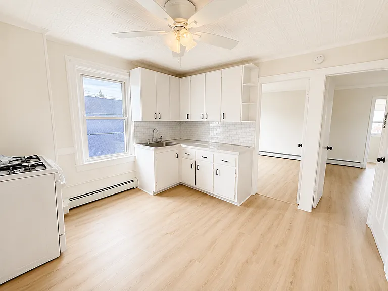 115 Columbus Pl #3 — Photo 6