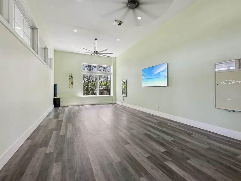 Village Green Apartments — Photo 9