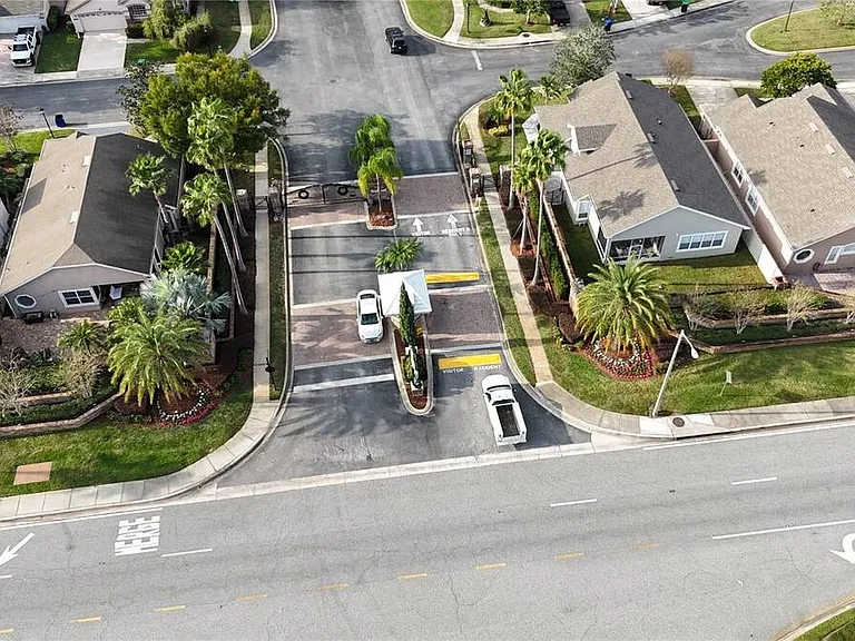 14321 Mandolin Dr — Photo 44