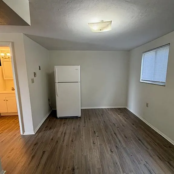 336 Grove St — Photo 10