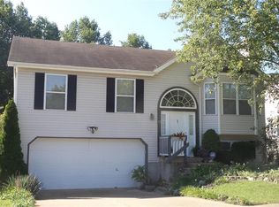10 Moray Ct, Valley Park, MO 63088