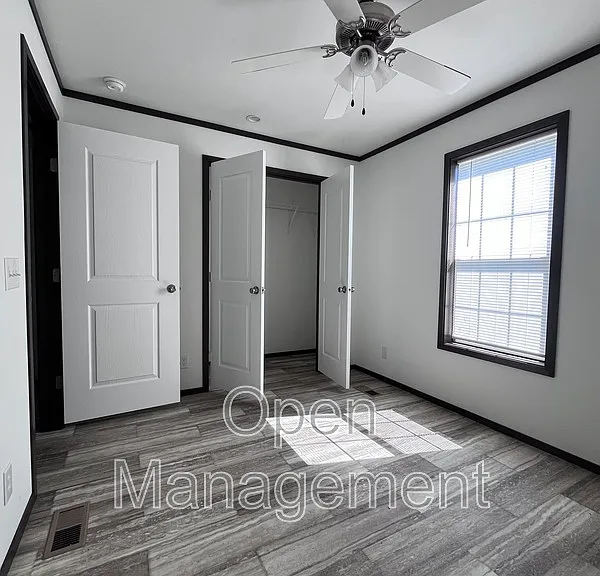 2301 SW Oralabor Rd #5 — Photo 9