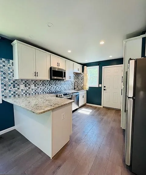 7517 Belmont Ave — Photo 8
