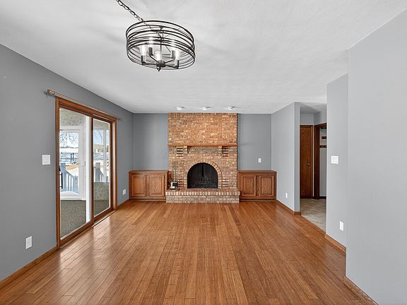 4th image of 1505 Knoll Ridge Dr