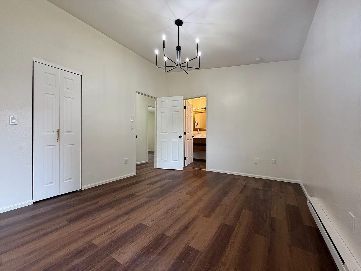 3 bed, $1,350 — Photo 4