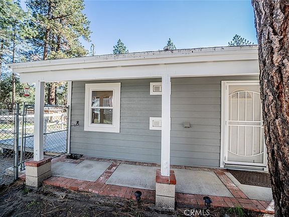 2nd image of 1724 Thrush Rd