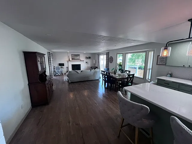 1676 Edgevale Ave — Photo 11
