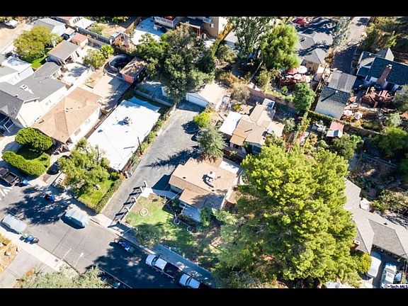 3rd image of 10350 Pinyon Ave #1