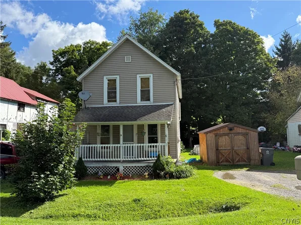 1380 E River Rd, Cortland, NY 13045