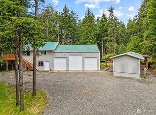 5015 40th St, Seaview, WA 98644