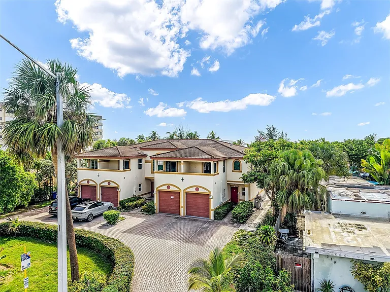 512 S Ocean Blvd — Photo 41