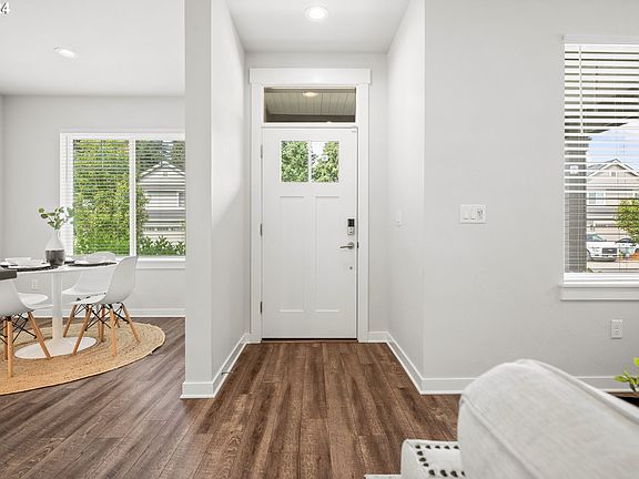 4th image of 10107 NE 132nd Ave
