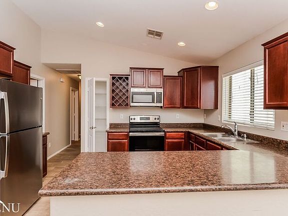 2nd image of 1372 E Daniella Dr
