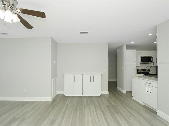 4th image of 919 SYLVIA DRIVE