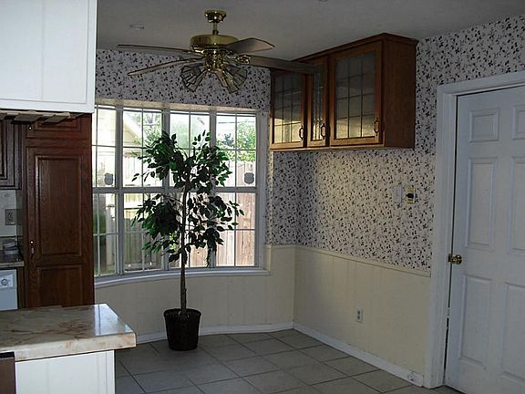 5th image of 10807 Sageberry Dr