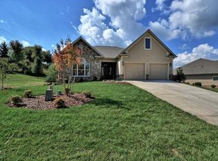 106 Cypress Ridge Ct, Johnson City, TN 37659