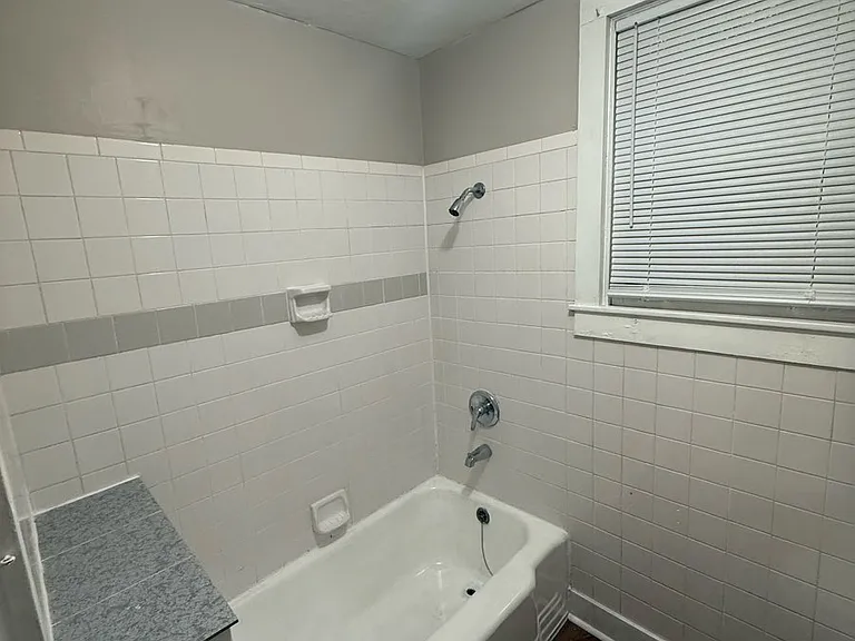 1195 Dorothy Pl #B — Photo 14