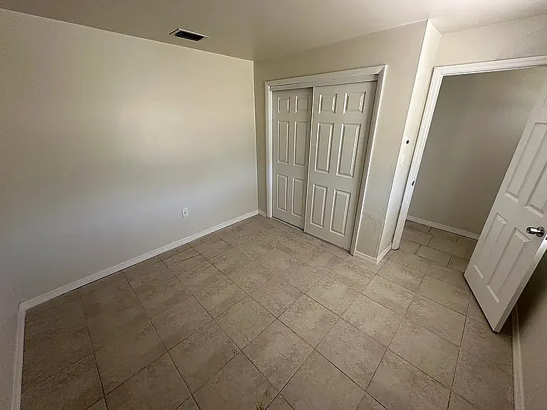 5405 Leisure Ln — Photo 8