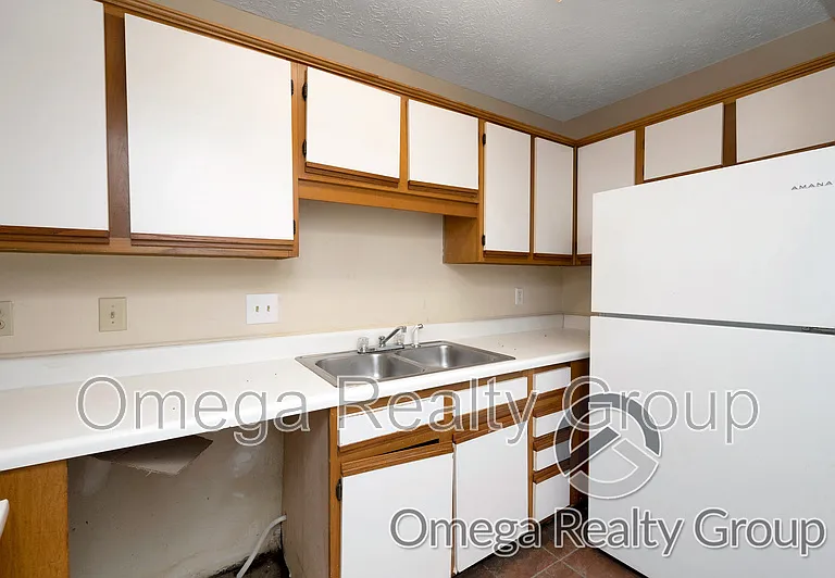 156 Patton St W #F — Photo 12