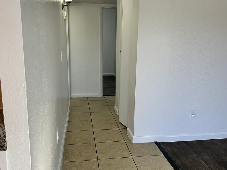 820 E Brown Rd — Photo 15