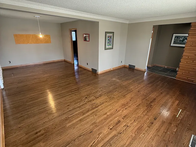 603 Dallenlea Ave #603 — Photo 6