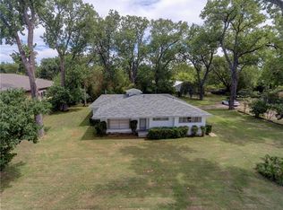 2034 S Macarthur Blvd, Irving, TX 75060