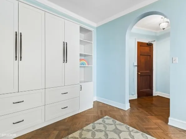 2000 N Lincoln Park W #1406, Chicago, IL 60614