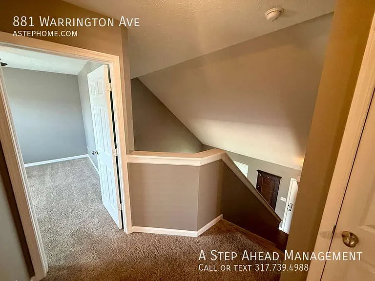 881 Warrington Ave — Photo 15